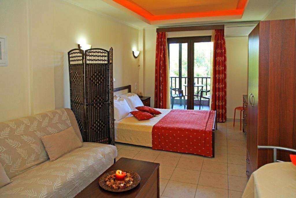Dionysus Apartments & Suites Ierissos Exterior foto